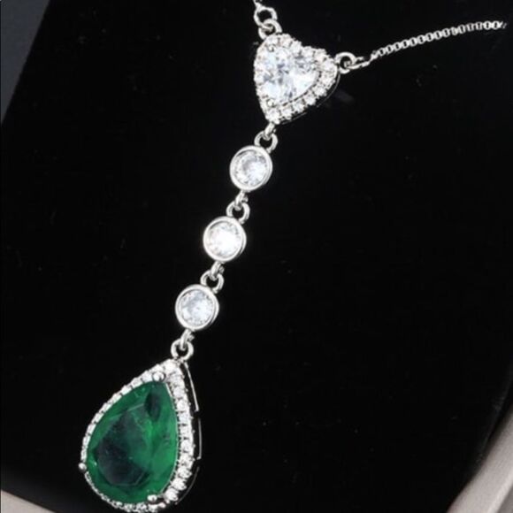 🌹Platinum Plated CZ Water Drop Pendant - Picture 1 of 8